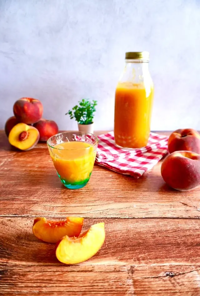 Succo di frutta alla pesca