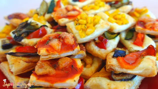 Tris di pizzette sfogliate